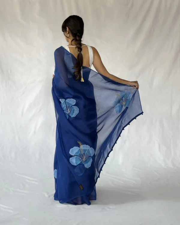 BLOOMING BLUES - Image 4