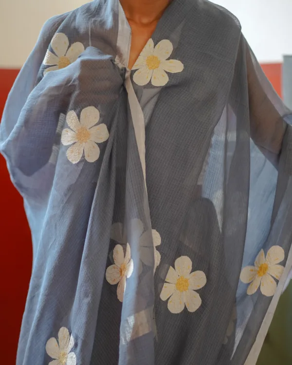 FLORAL CHARM - Image 5
