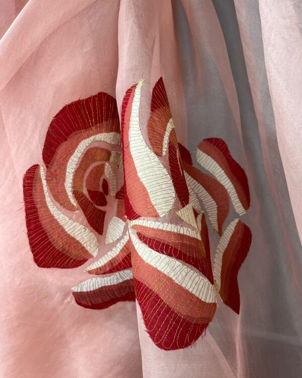 TUDOR ROSE - Image 3